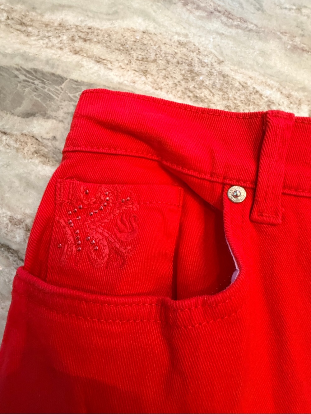 Gloria Vanderbilt Amanda Size 8 Red Stretch Capri Jeans Cropped Pants - Picture 3 of 12